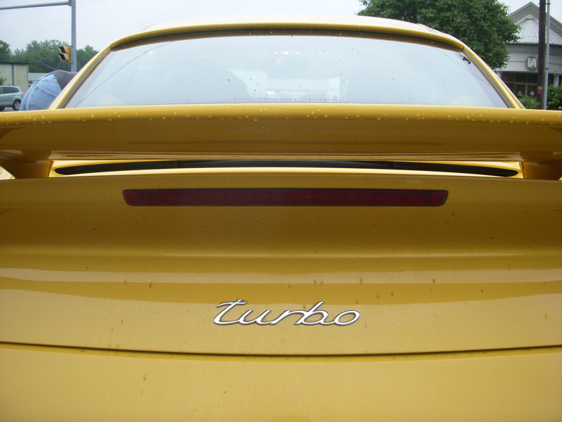 Illustration for article titled Another Yellow Porsche Post